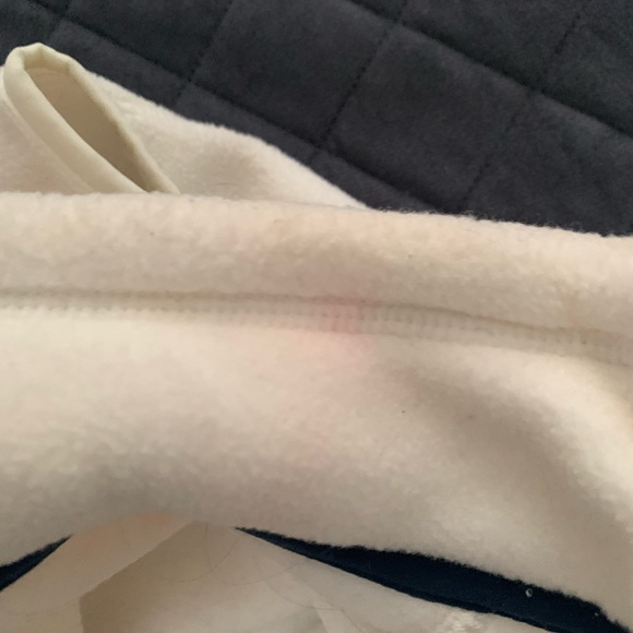 ✨ Vineyard Vines Size Medium Vest ✨ - Picture 7 of 7